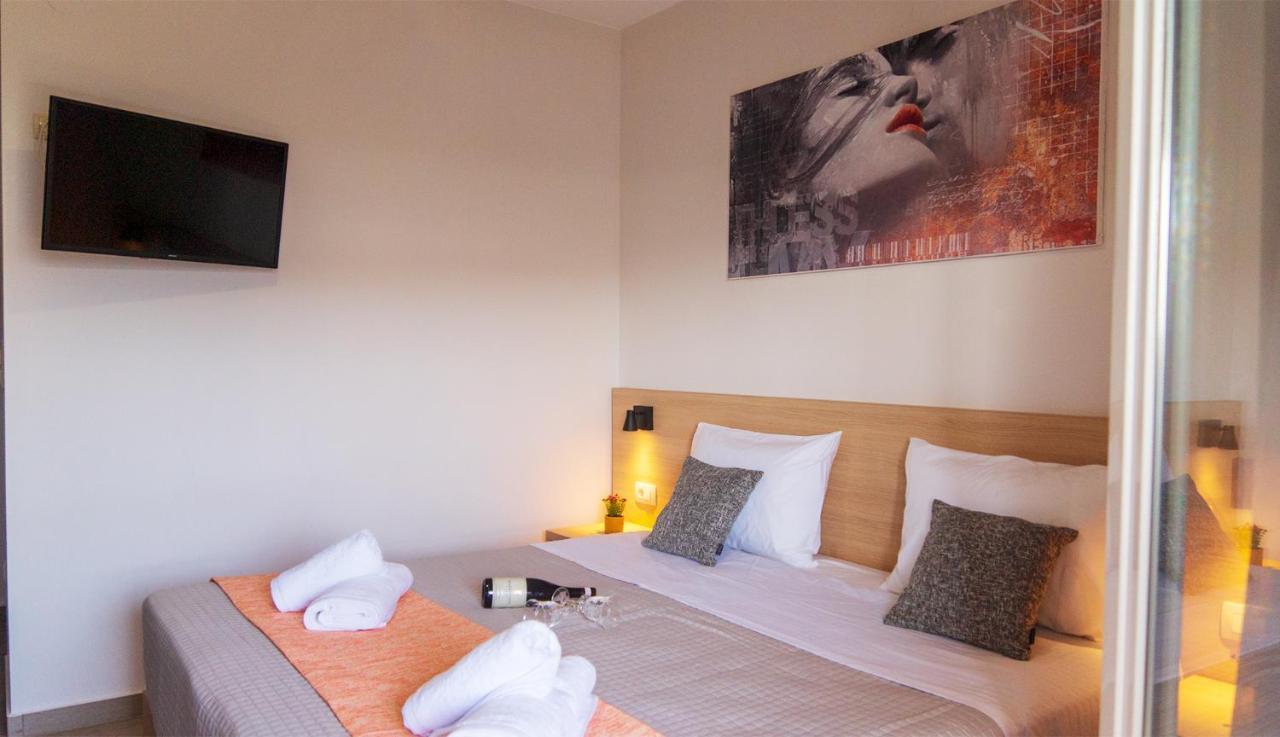 Nicole Rooms Palaiochora Zewnętrze zdjęcie