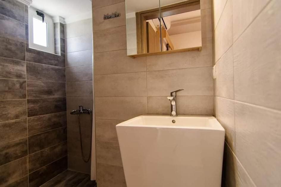 Nicole Rooms Palaiochora Zewnętrze zdjęcie
